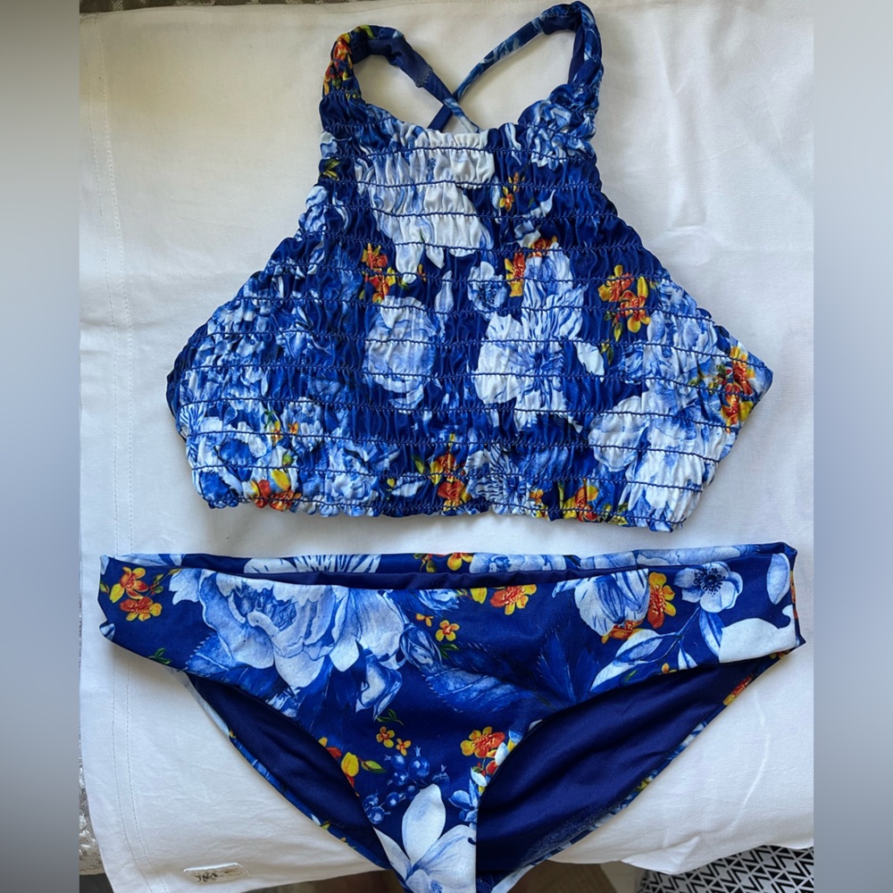 Girls size 12 Agua Bendita Blue Floral Swimwear